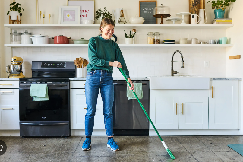 How to Clean Your Kitchen Daily to Avoid Time-Consuming Messes